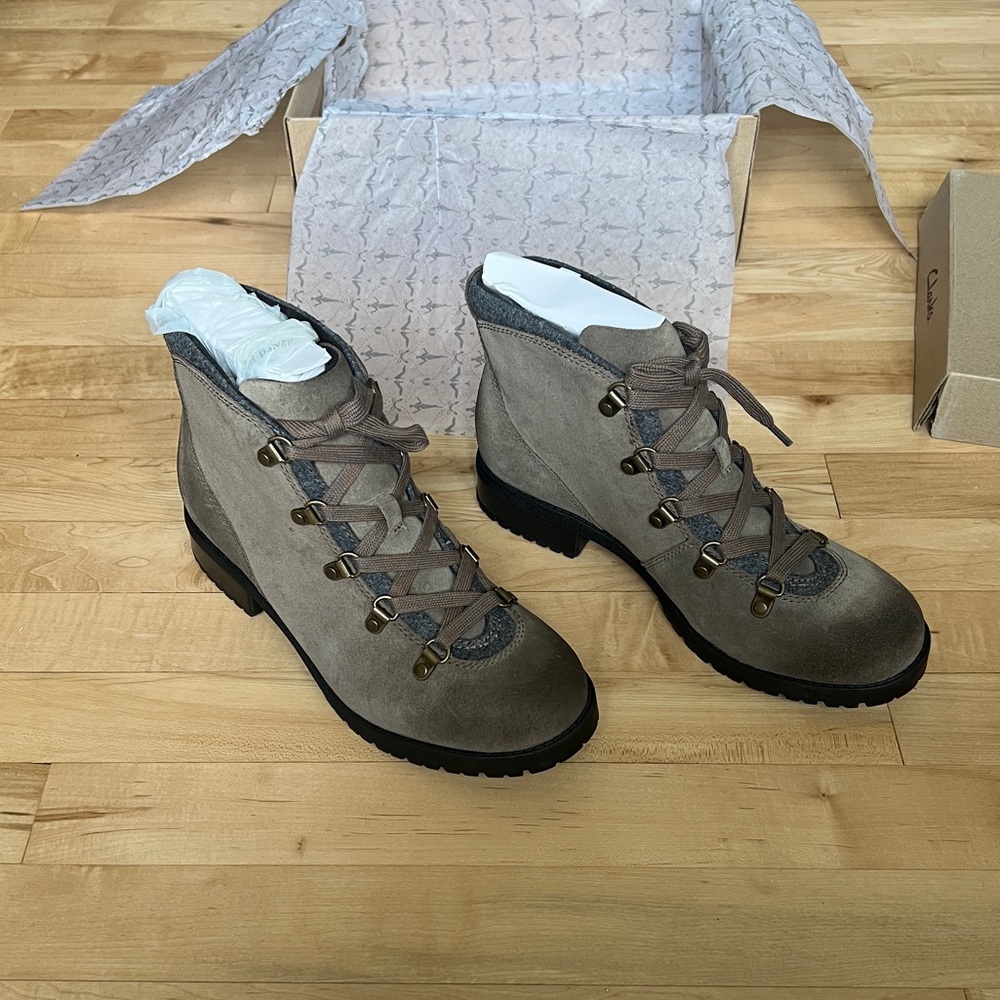 Clarks Taupe Suede Combat Style Winter Boots